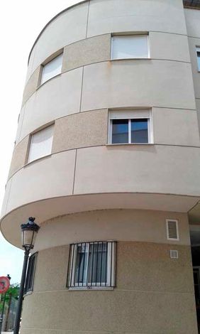 INMOBILIARIA EMILIO GARCIA BLAY edificio beige